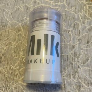 Milk makeup highlighter
